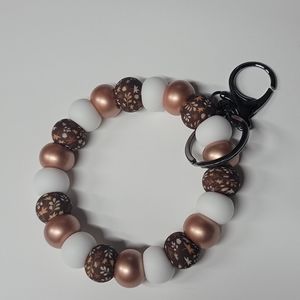 Silicone beaded wristlet